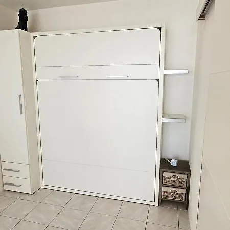 Vue - - Parking - Wifi * Saint-Raphael (Var)